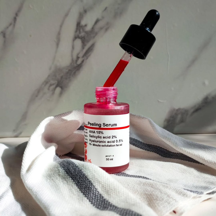 رنگ سرم لایه بردار پیلینگ