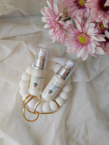 کرم مرطوب کننده ابرسان حاوی روغن های طبیعی