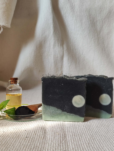 صابون زغال روشن کننده پوست