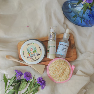 پک مراقبت پوستی + هدیه